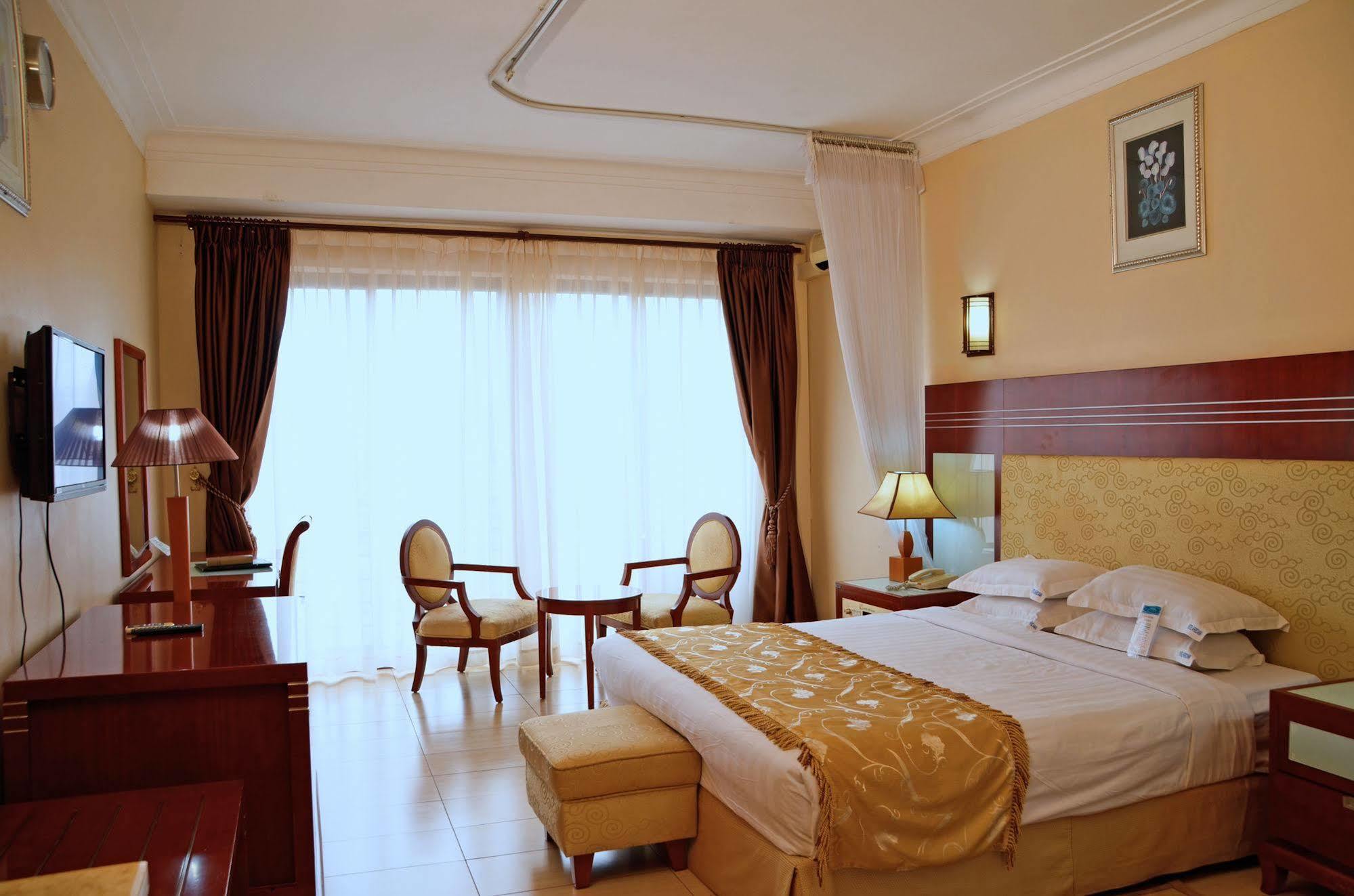 Hotel Africana Kampala Eksteriør billede